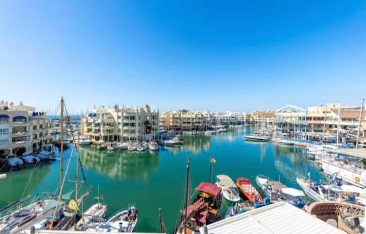 Apartament Marina *